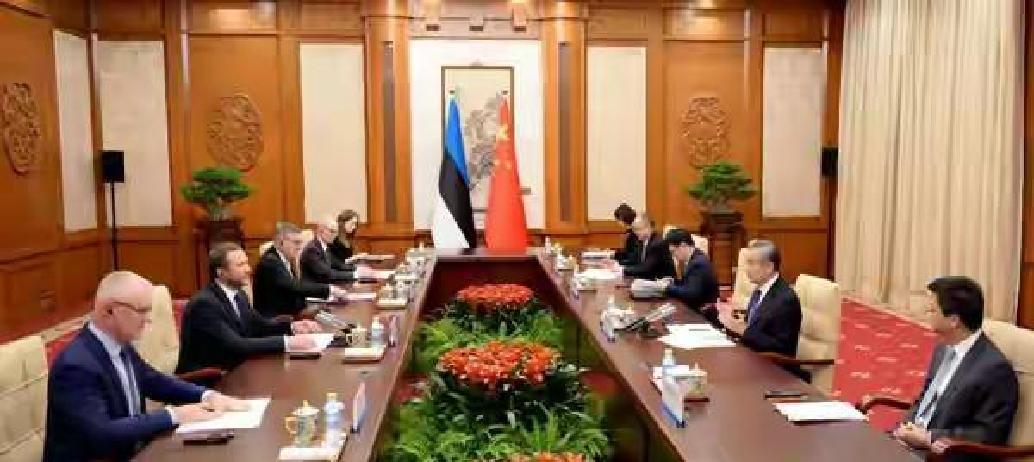 快讯！快讯！。
 
爱沙尼亚外长查赫克纳突然宣布了访华安排，并在北京举行了会谈。