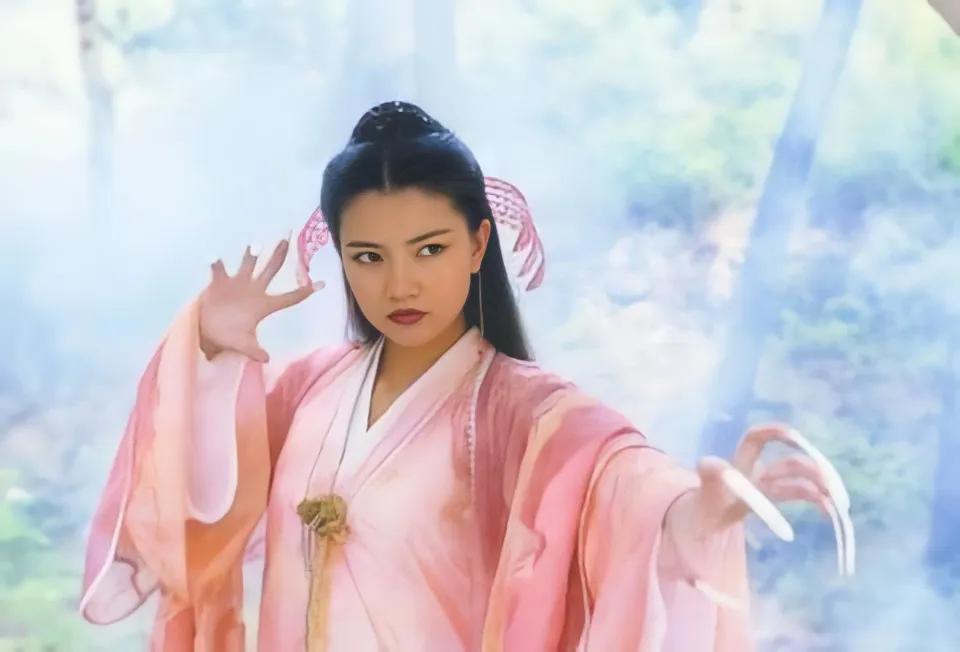 身为名门弟子的俞莲舟，为何会创出“虎爪绝户手”这门阴损招数？

武当七侠的老二俞