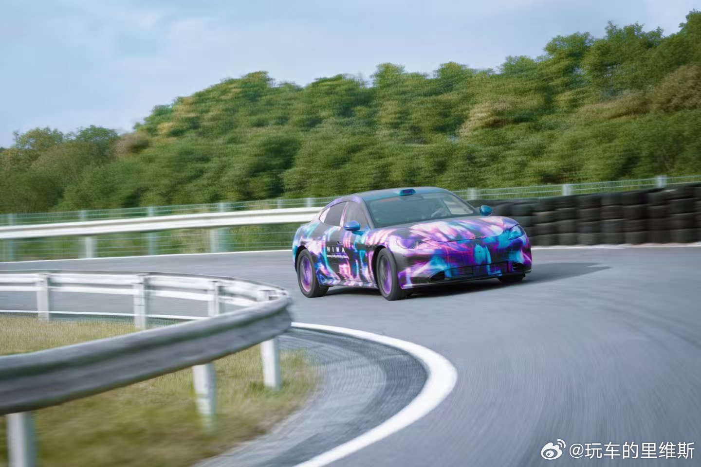 尚界Z7路测视频曝光尚界Z7实车首曝大家都看到尚界Z7这路测视频了吗？长车头配溜