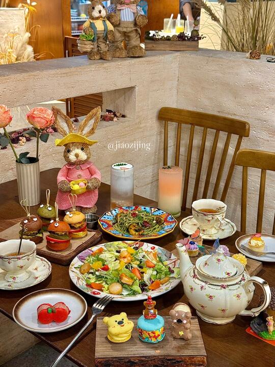 杭州！西湖边上的穷鬼漂亮饭！！