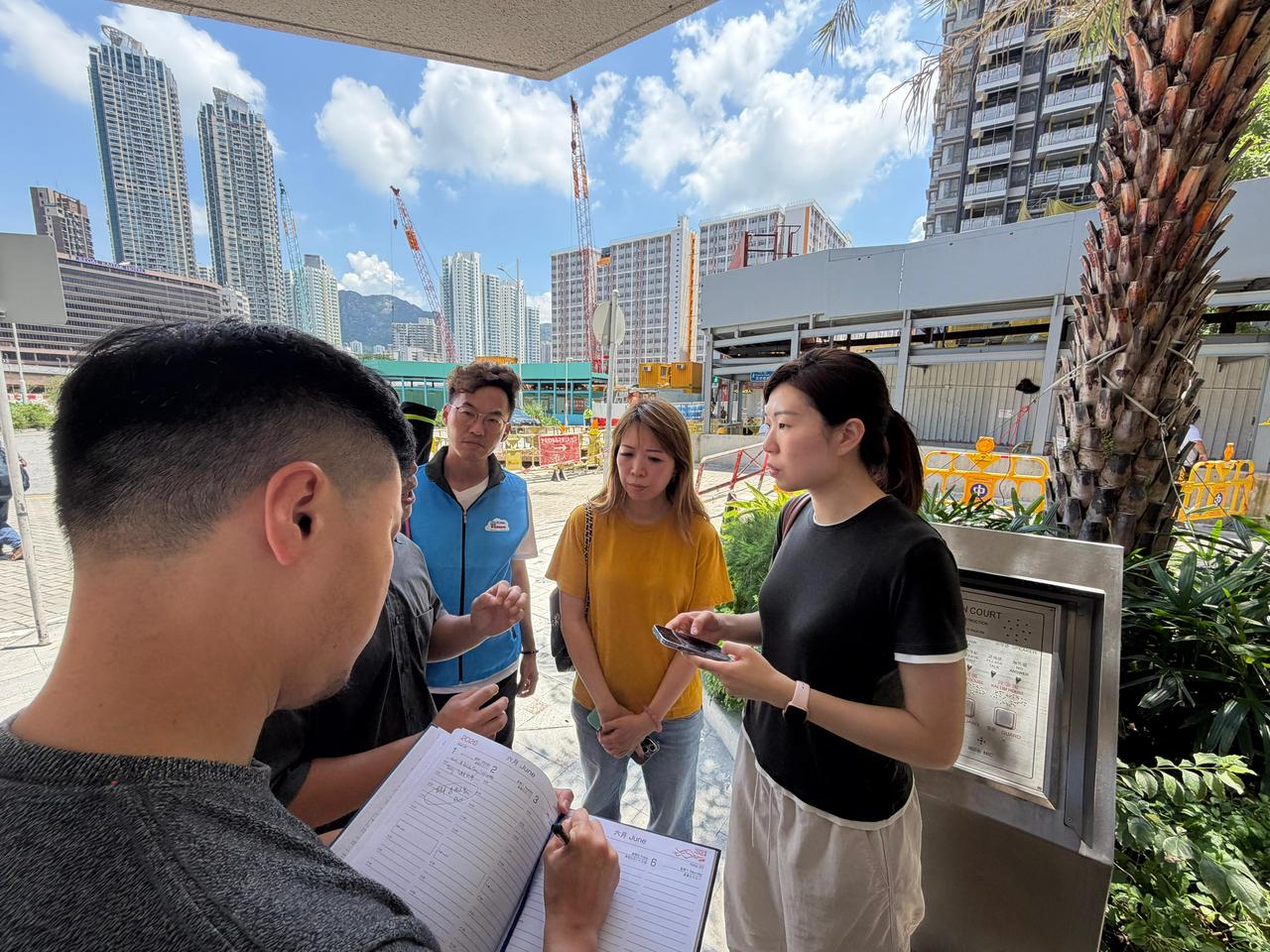 【高Sir落区｜跟进启德交通｜同运输署开会商讨出行优化】

早前高Sir约见运输