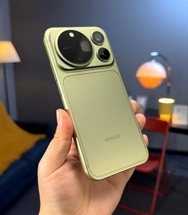 荣耀Magic 9 Pro Max深度体验：强是真强，坑也是真坑