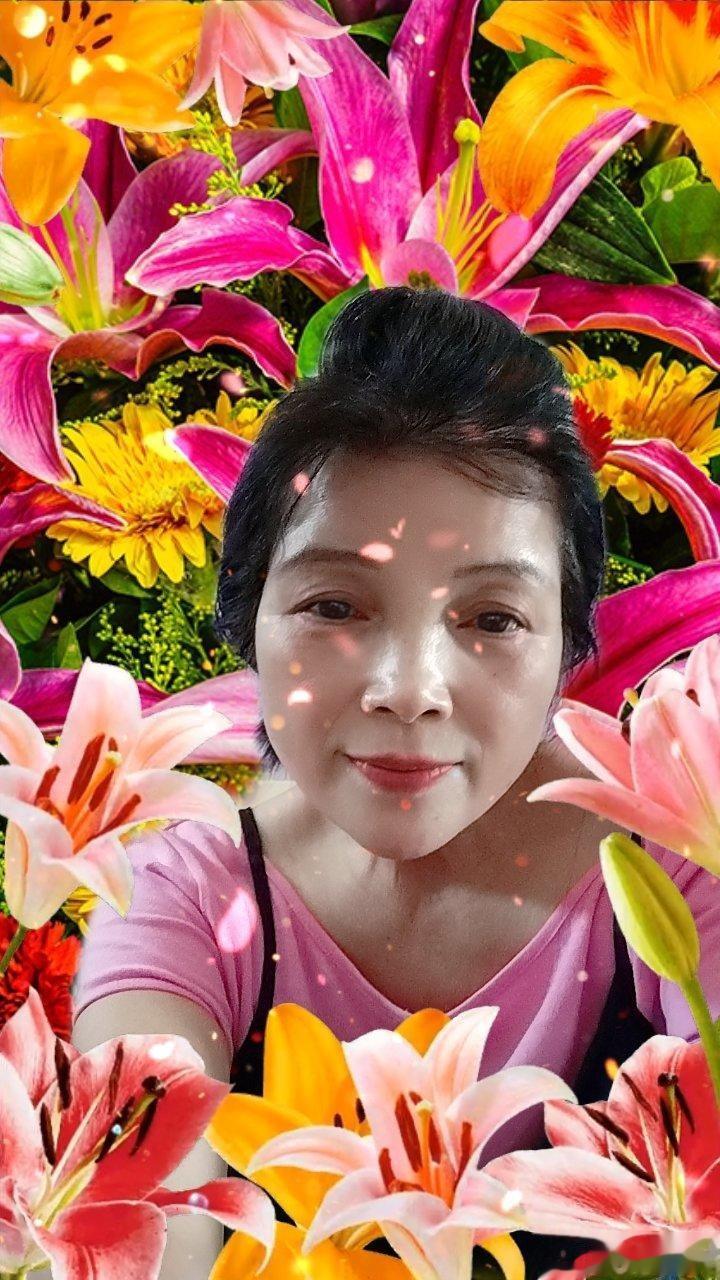我在北京朝阳区上班，做的工作是在图书馆后勤，做的就是杂活儿，上班第一件事就是打扫