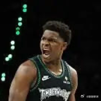 NBA 5月11日，NBA西部半决赛G4，森林狼主场逆转马刺将比赛拖进天王山。本