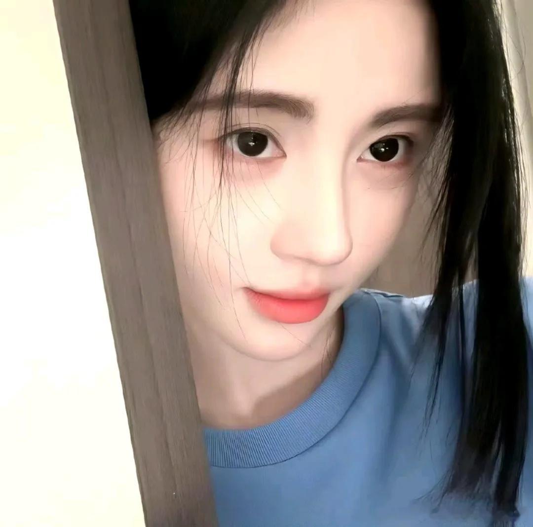 鞠婧祎[超话] jjy鞠婧祎露芜衣 jjy鞠婧祎苏绿夏 jjy鞠婧祎粉墨江湖 拥