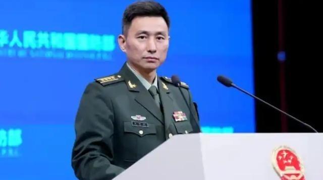 突发特讯！中国国防部向世界通告：解放军全时待战，随时能战，战之必胜！引美西方高度