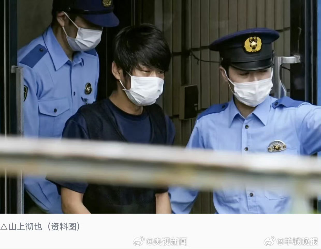 #安倍遇刺案被告不服判决#【#枪击安倍凶手提出上诉#】当地时间4日，日本前首相安