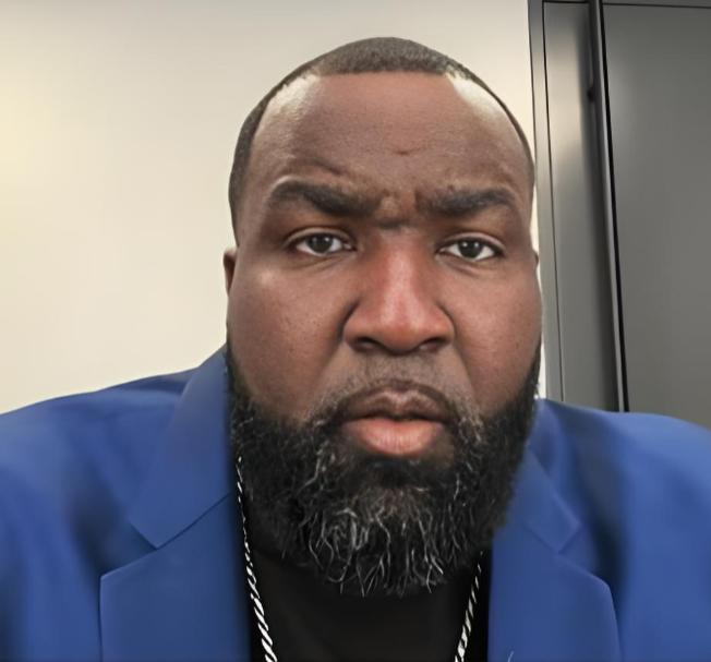 说的非常对，除了老詹本人以外，全世界只有他二人知道老詹要加盟哪支球队！
今天评论