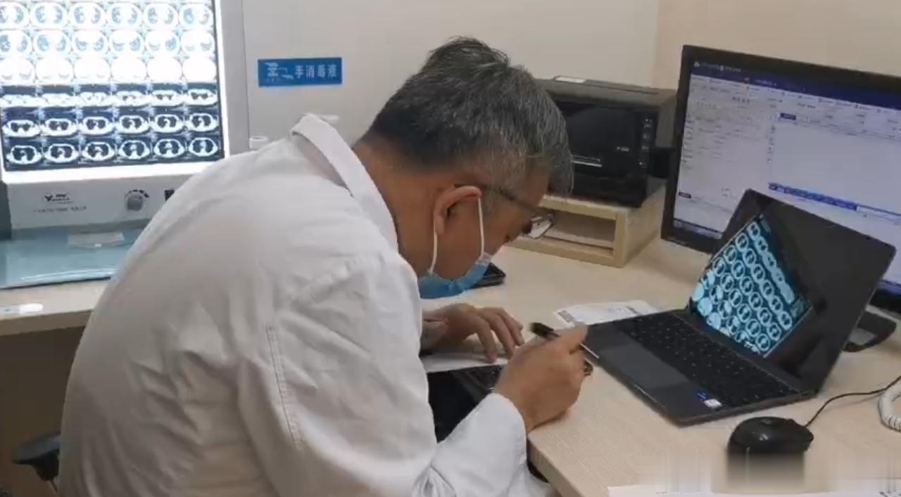一家4口，全查出肺癌！都说肺癌不遗传，为何会有一家人得肺癌的事件，真的是“命”？