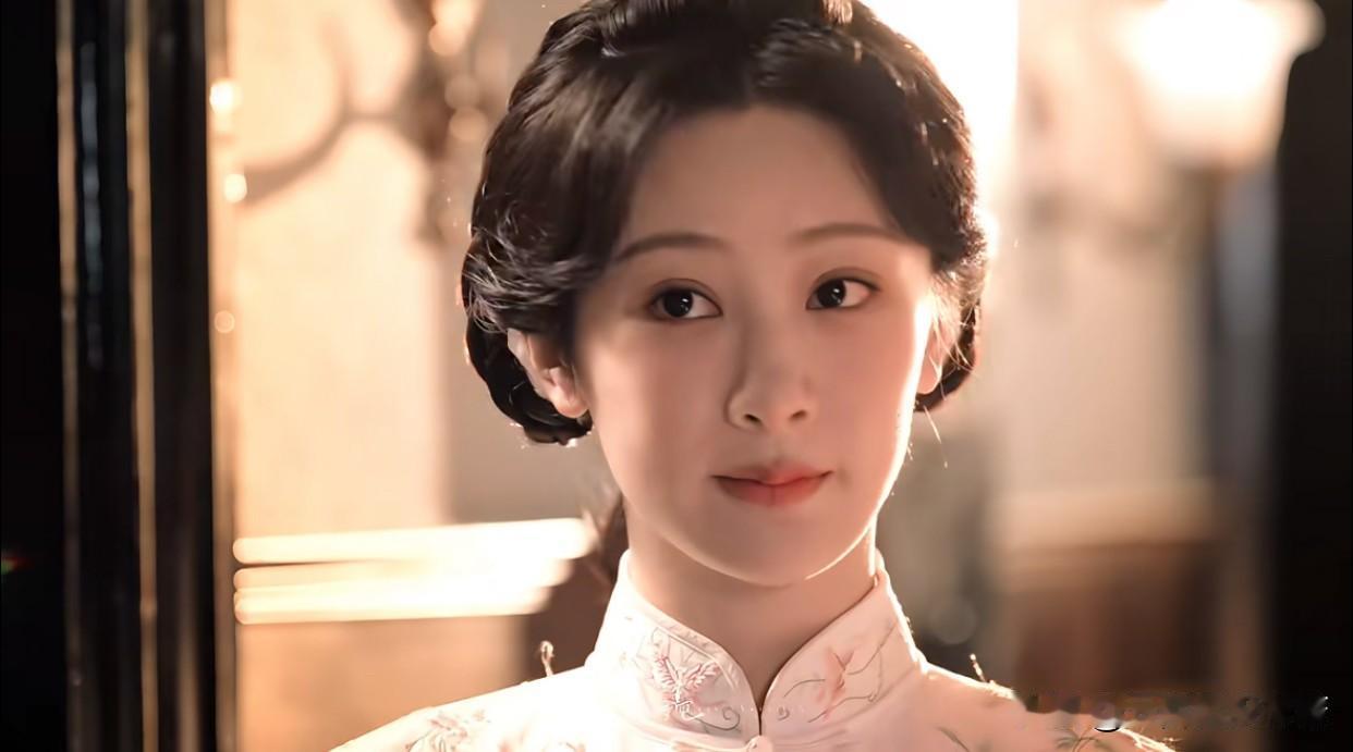 杨紫新剧“剧抛脸”杀疯了：北京大妞演活上海女人，一句台词让人起鸡皮疙瘩

《董竹