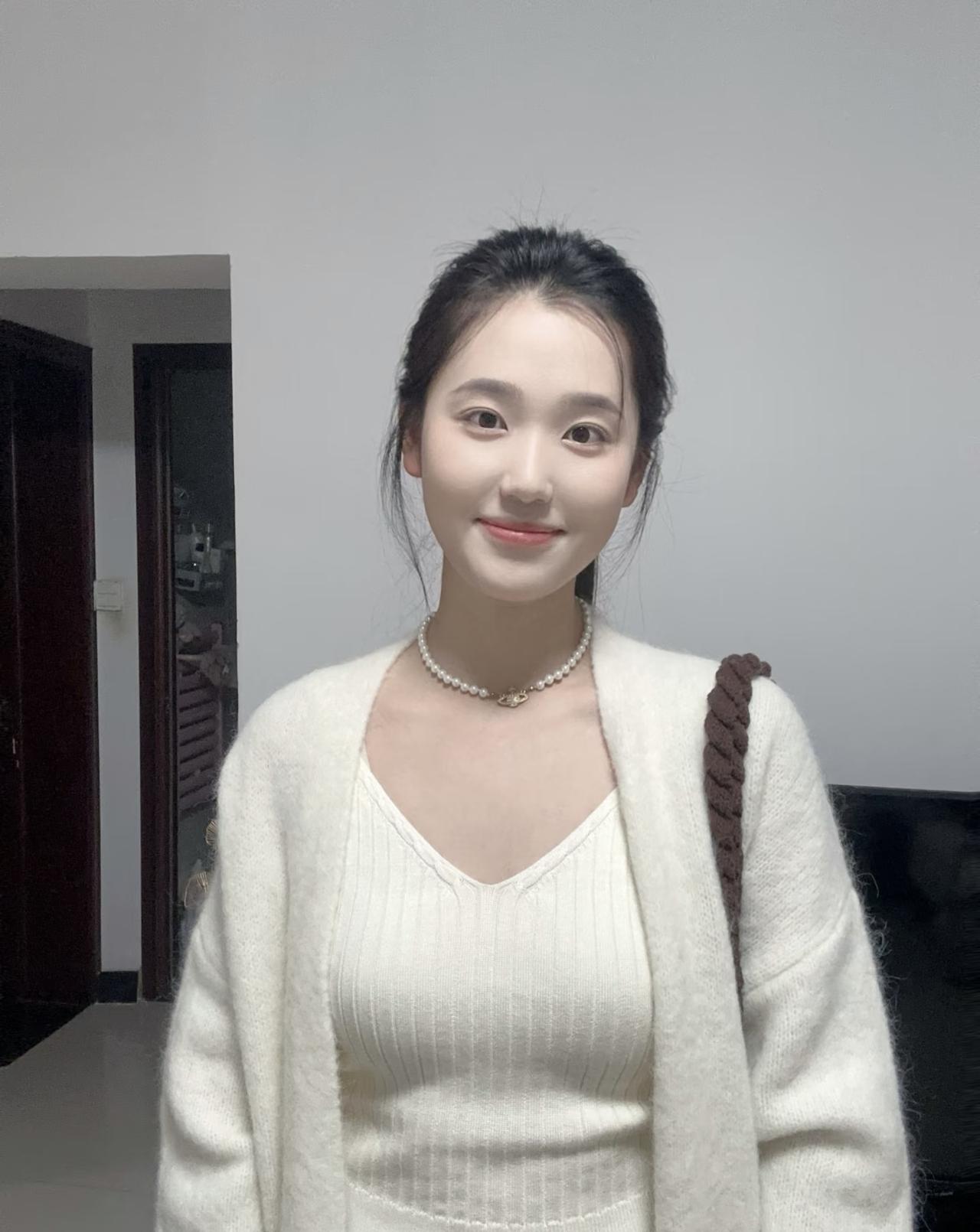 30岁的男人会爱上一个比他大6岁的女人吗？
 
答案从来都是肯定的，爱与年龄无关