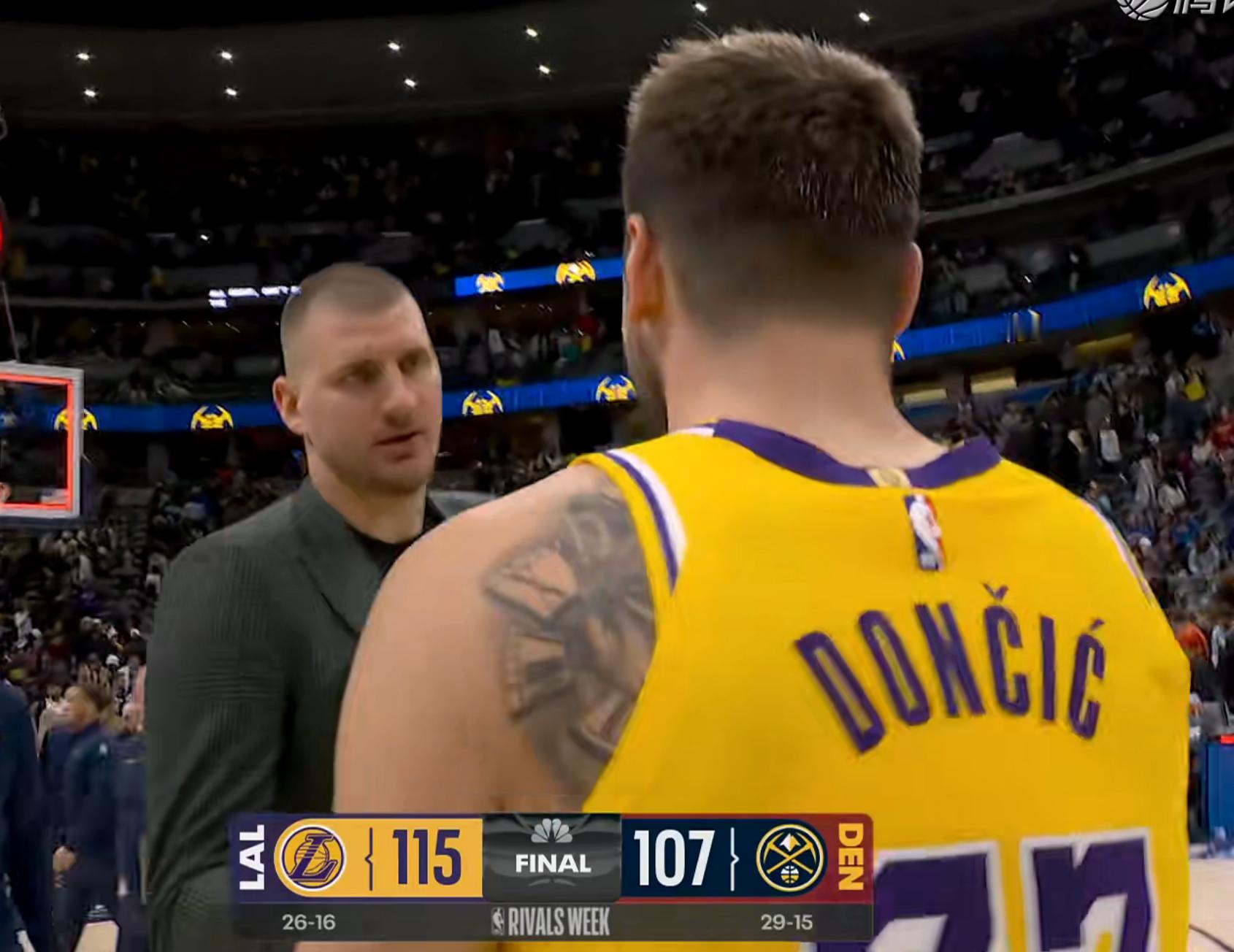 77小哈搂搂抱抱贴贴约🃏：7，你是不是在外面有人了湖人vs掘金东契奇