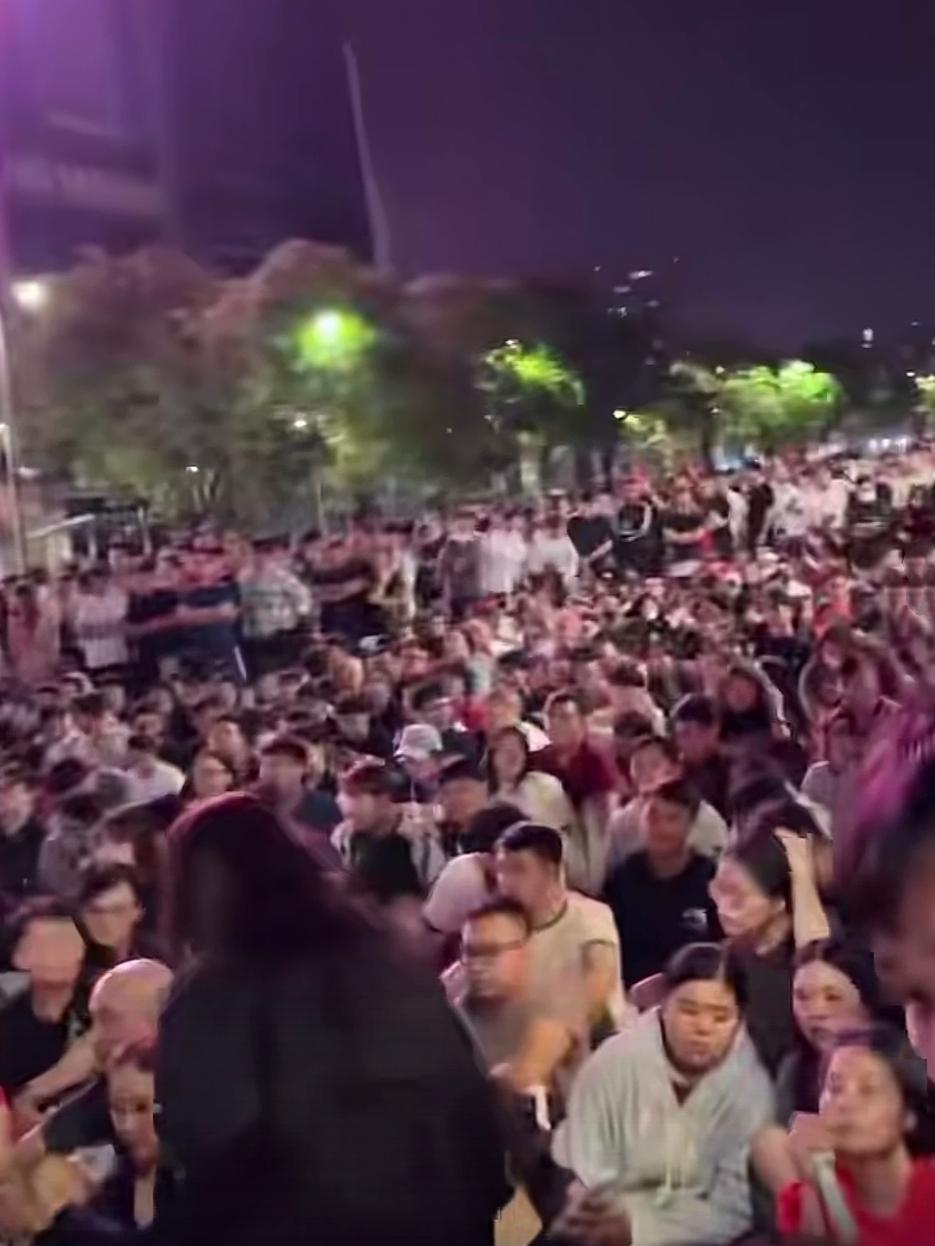 憋屈了这么久，咱U23国足的小伙们终于把这口窝囊气给出了！

瞅瞅，越南都狂成啥