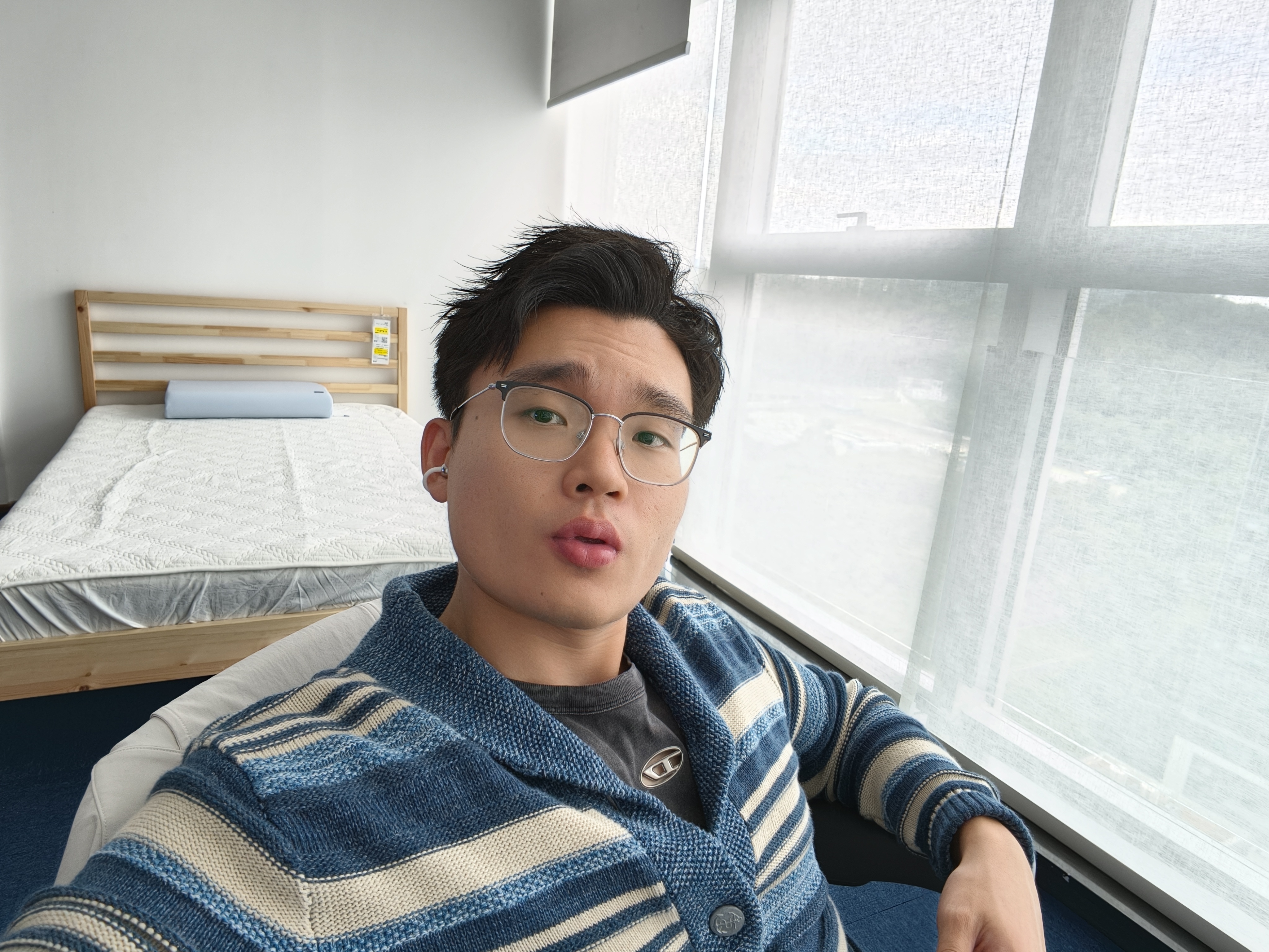 平时在公司我也戴FreeClip 2，因为不想让工作室小伙伴听到我刷视频的声音[