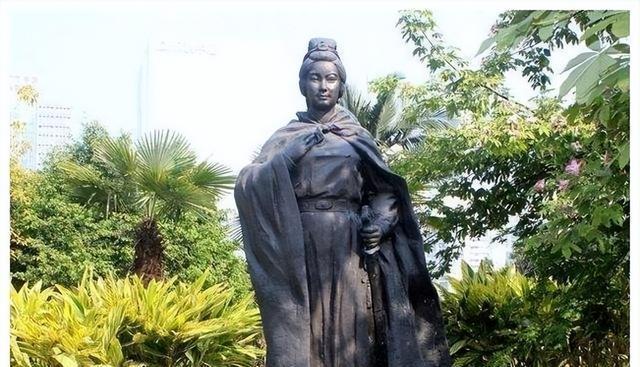 冼夫人识破鸿门宴，中国巾帼英雄第一人的封神一战

一千人挑着担子进城，箩筐里装的