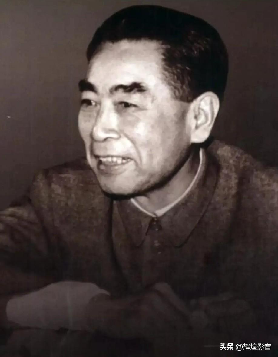 🌺🙏敬爱的周总理，缅怀您的求真初心，传承您的务实作风！“只有忠实于事实，才能