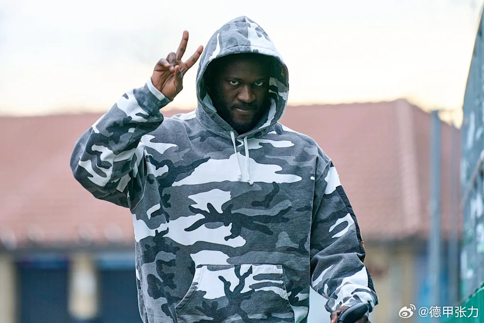 今年1月初，博尼费斯接受膝盖手术，当时都以为他提前告别本赛季，但如今最新消息是，