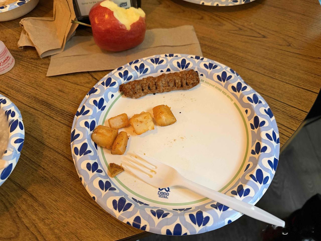 （1544）：孩子，你好。这是今日的饮食，都是辛苦劳动得来的。让我们一起享用，过