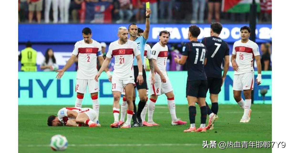 客观来说，土耳其无论是球员实力、全队技战术水平，我认为，不说进入四强，至少进入八