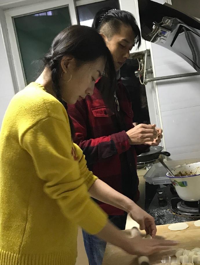 孙绍龙自曝已婚孙绍龙妻子颜值  余生请多指教！孙绍龙自曝已婚，妻子颜值出众气质舒