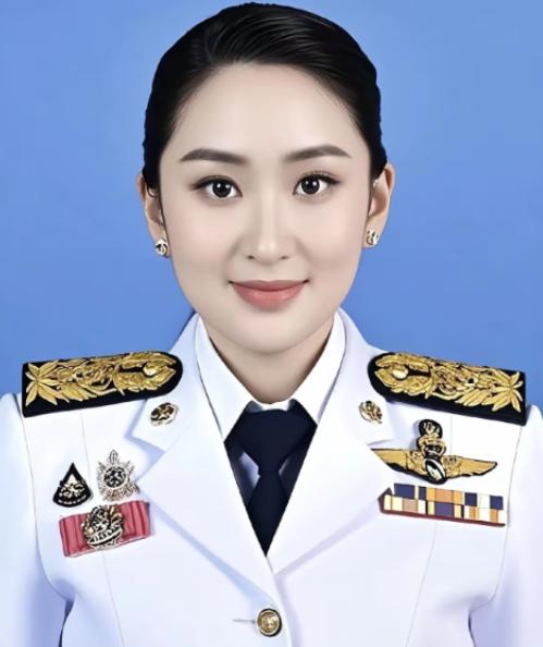 快报！
泰国突然宣布了
1月7日，泰国央行发布报告称，由于出口疲软、债务高企和旅