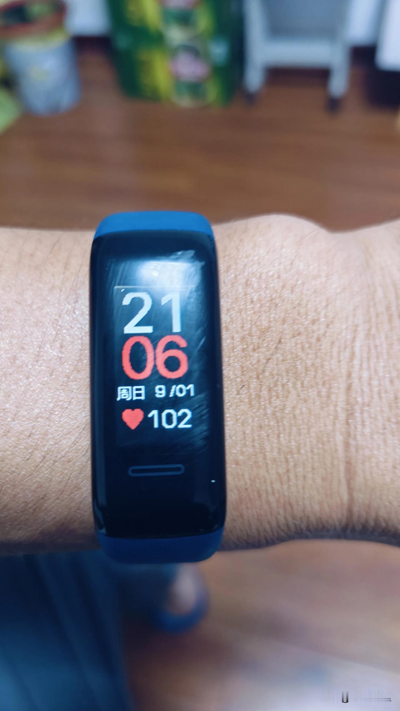 青海日记第八天，晴

说来奇怪，虽然每天都晴天，但是早上起来都能看到夜里是下过雨