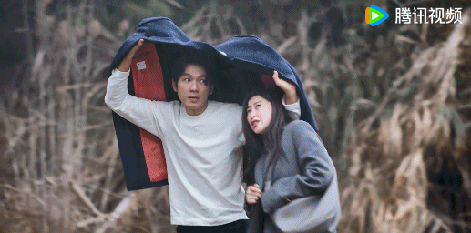 爱人错过眼神还得钟汉良钟汉良把纪封的克制深情演到入骨，满眼都是爱而不得的遗憾，来