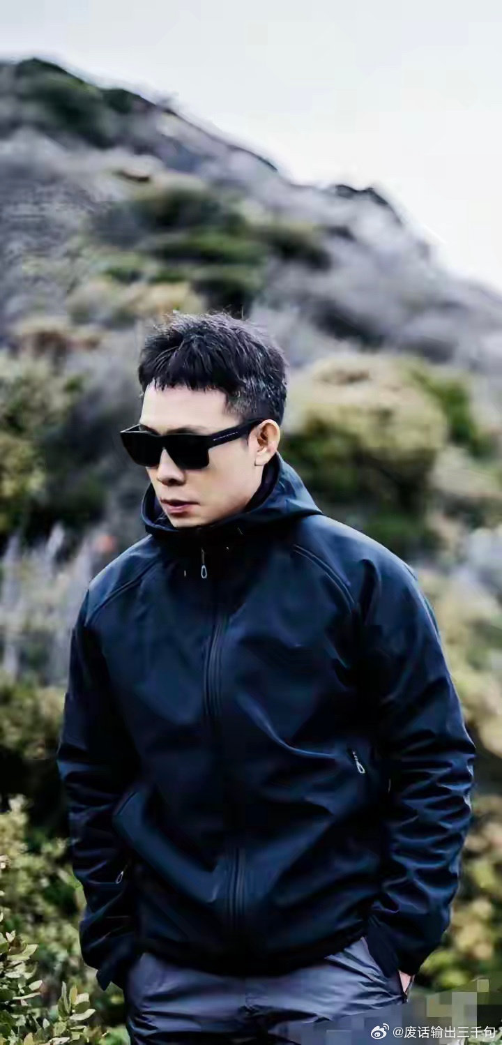 《狂飙》都播完三年了，演员的路子，真就一个天上一个地下！张译 当年片酬就2000