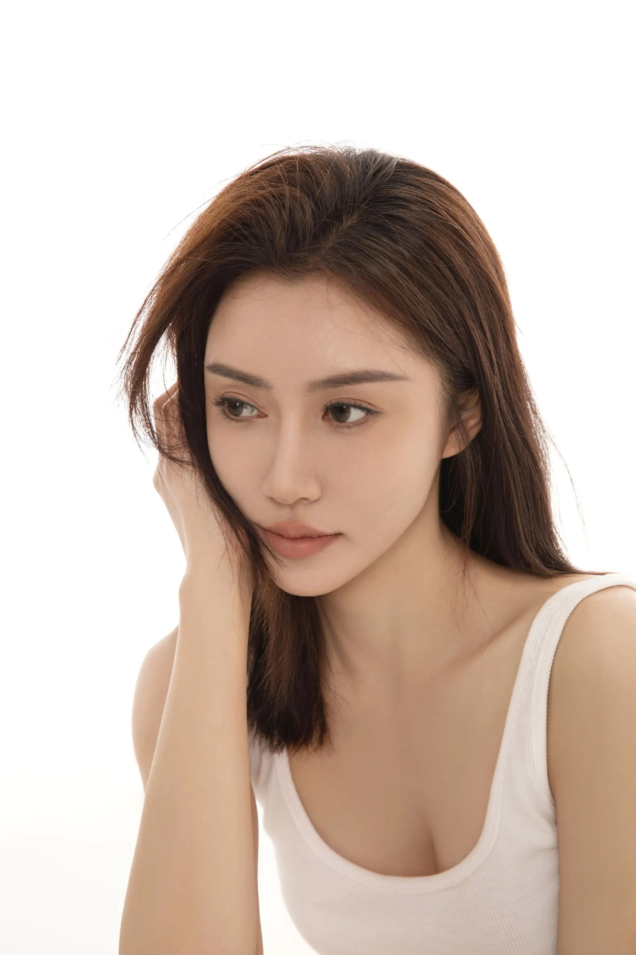 曾看到过这一段话，特别喜欢：“才发现到如今，所有真心对我好的人没有一个...