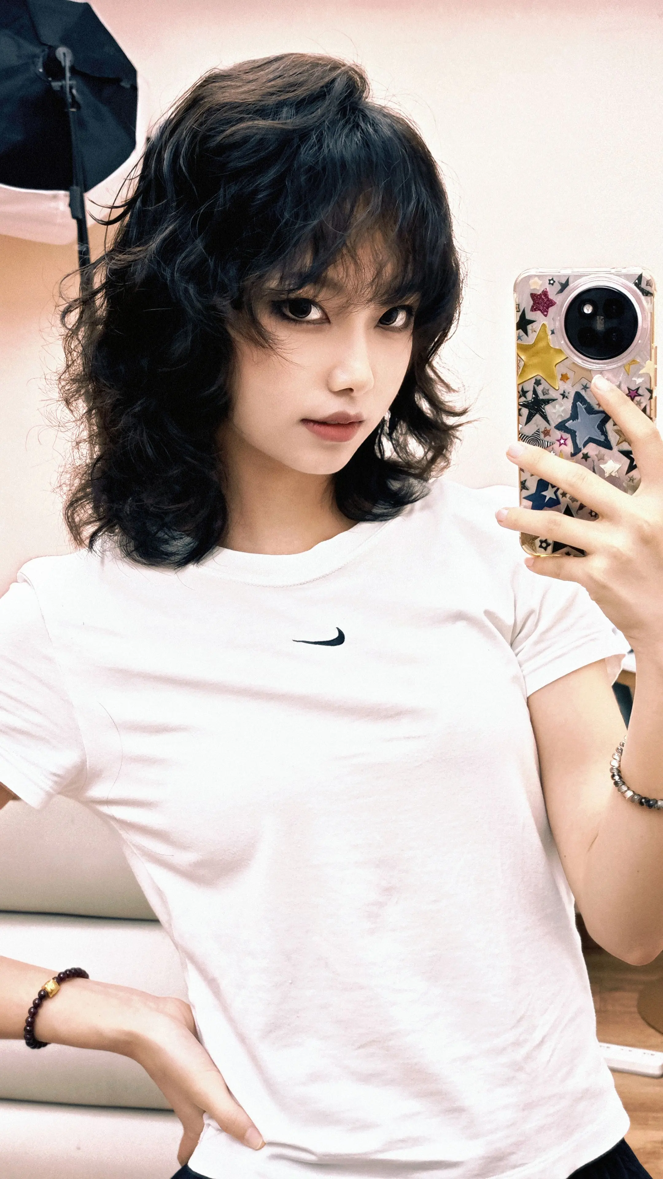 你已是被你的虚伪完全淹没， 变成讨厌的颜色。