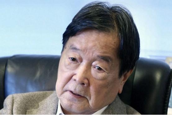 日本著名外交官、前外务副大臣田中均12月21日发文写道：“人人都渴望一个‘强大繁