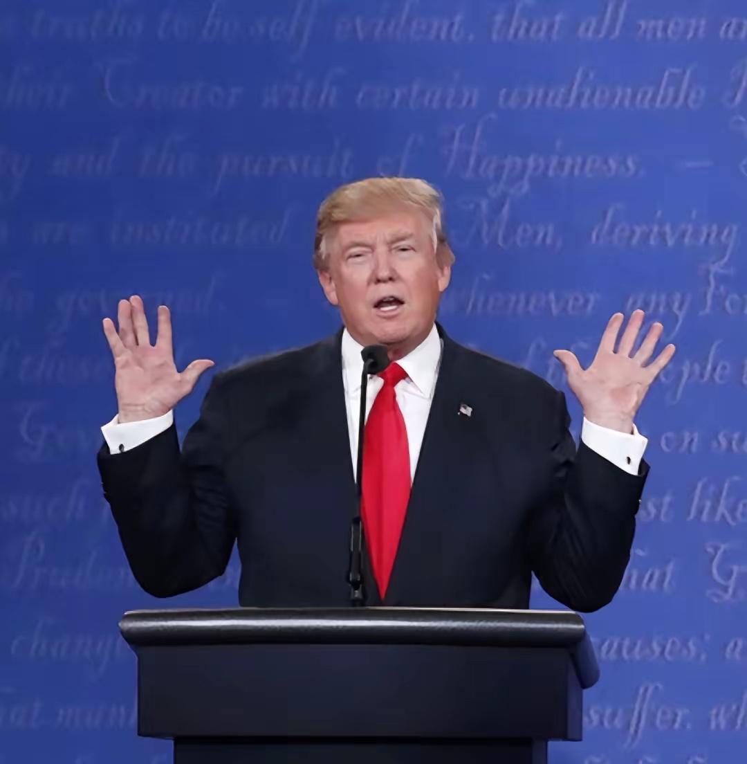 不装了、不演了、虚假的体面不要了、累积的矛盾引爆了！战时状态、中期选举，如此关键