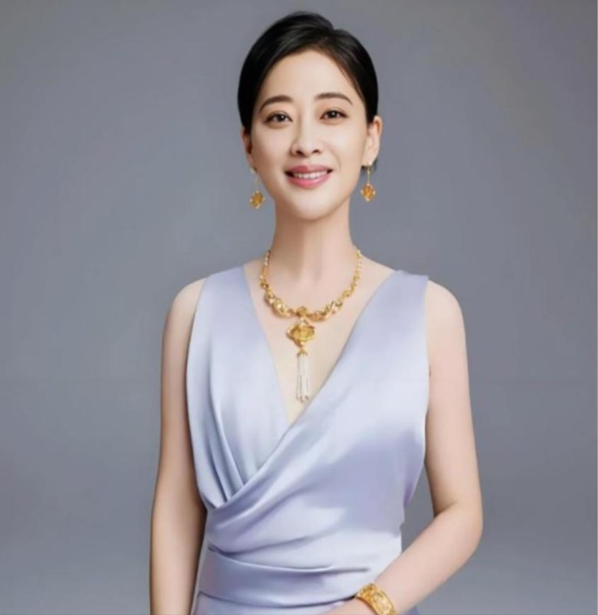 演员梅婷说：“拍父母爱情，片酬300万，郭涛只有8.8万。44集，一集两千块，女