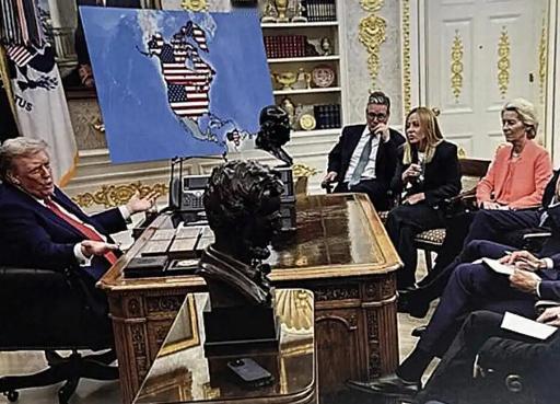 特朗普一顿操作，美伊和谈直接卡成死局。
 
事实上特朗普面对伊朗，向来是威胁加嘲