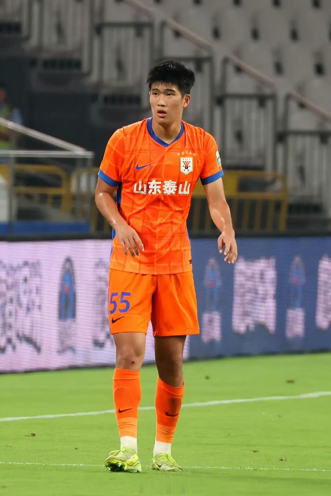 据《北京青年报》报道，12月18日，2003年龄段中国U22队离开集训地广东肇庆