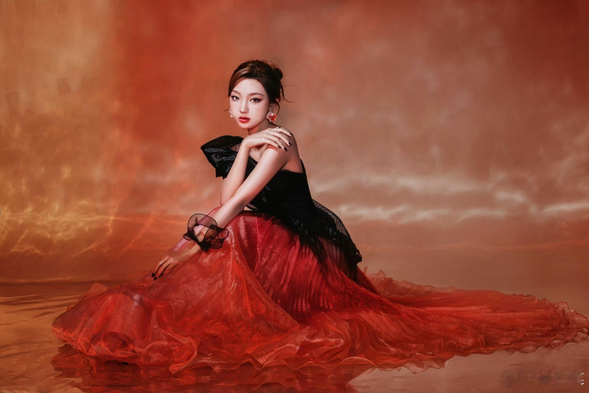 李紫婷想念火箭少女的舞台李紫婷的回复说出了多少人的心声，反复回看以前的舞台视频，