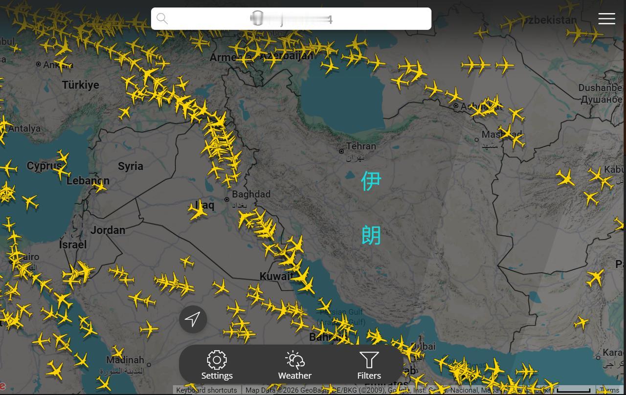【伊朗境内空域已净空，无一架航班】 伊朗今天发布了新的航行通告（NOTAM），除
