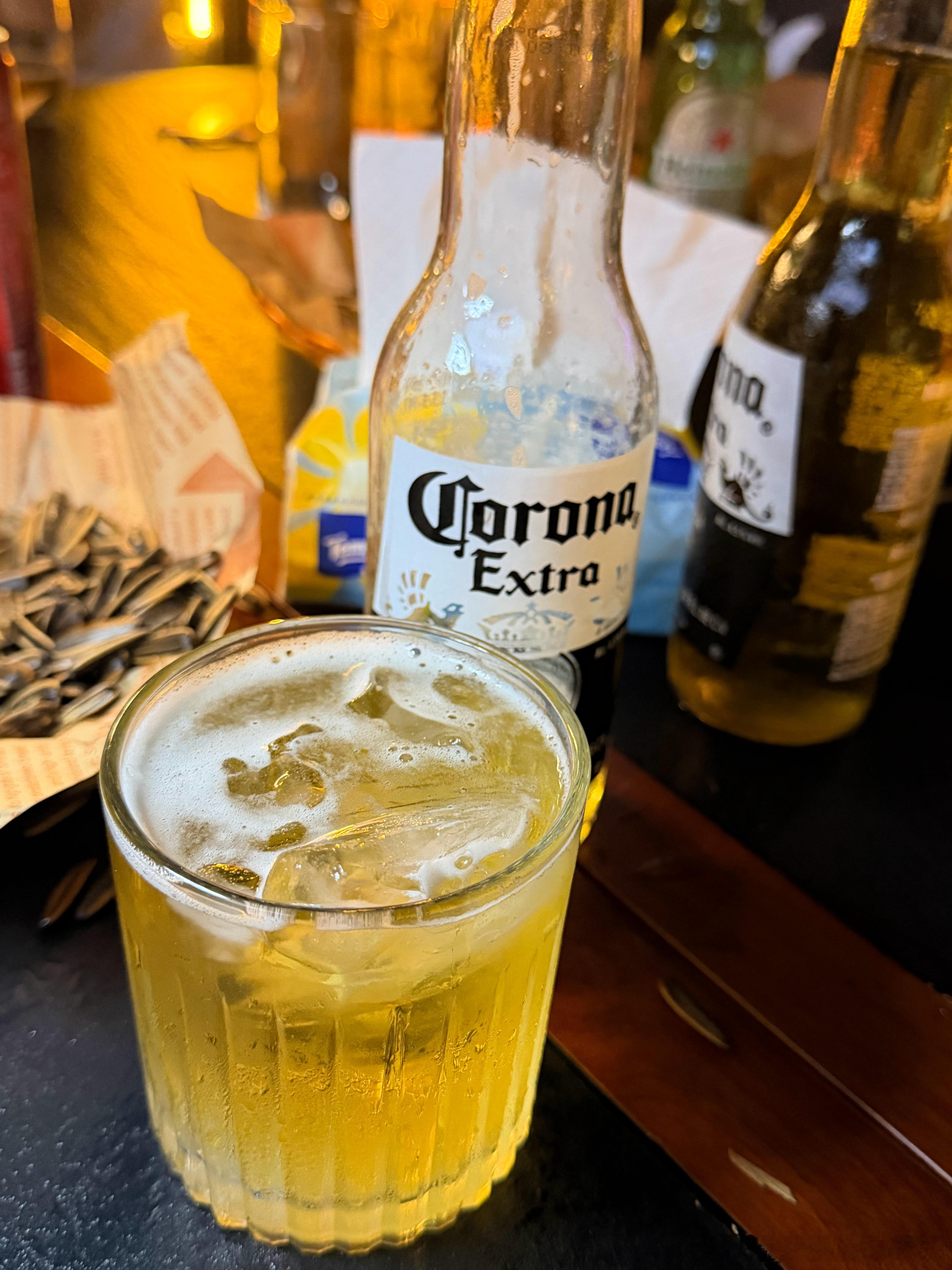 大家中秋节快乐！[嘻嘻]金油引路人老杨金价中秋佳节 共赏明月A股[超话] ​​​