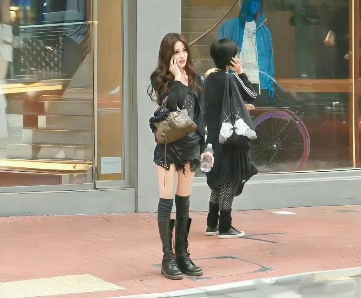 素人时期的Angelababy，她往路边一站，我是星探我也第一个发现她！ 