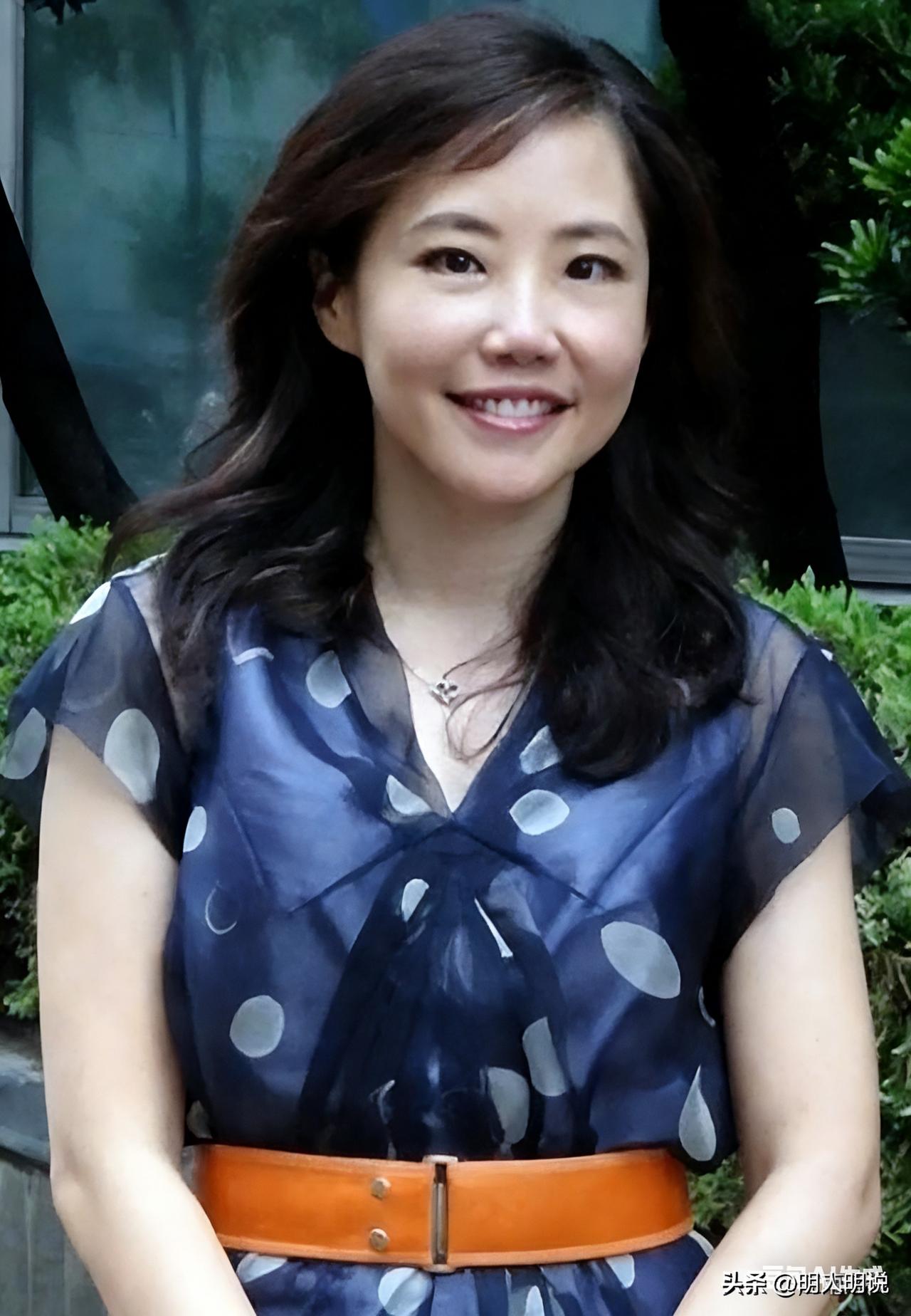 旧识新篇！尹乃菁：从央视评论员到郑丽文访陆核心明人明说
明人明说，不绕弯子，直接