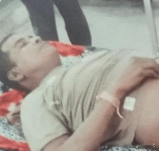 “真是无知者无畏”，印度一男子为了能够生儿子，听信了所谓“修行者”的话：只要活吞