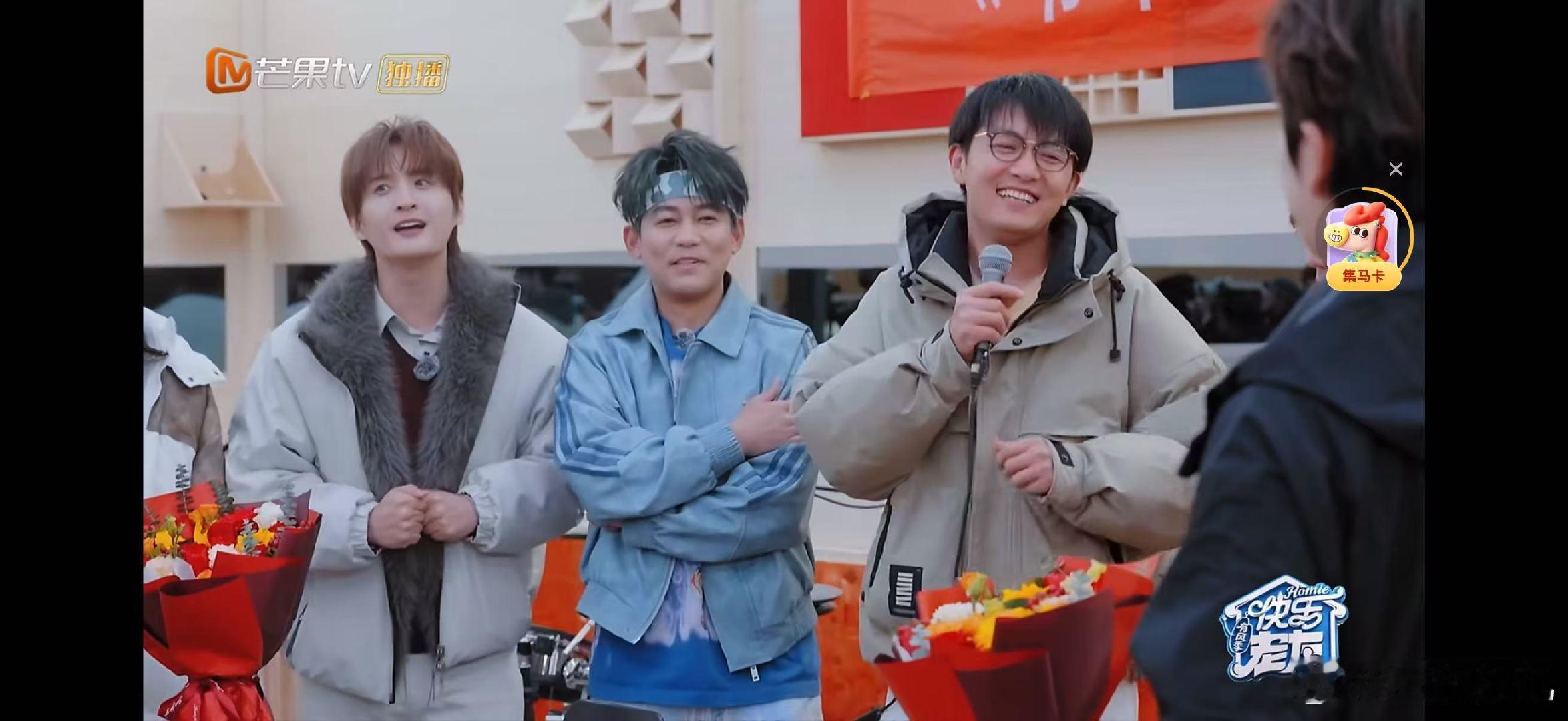 王铮亮杀进反派界了快乐老友记王铮亮杀进反派界，一个眼神一个挑眉，心机深沉感直接拉