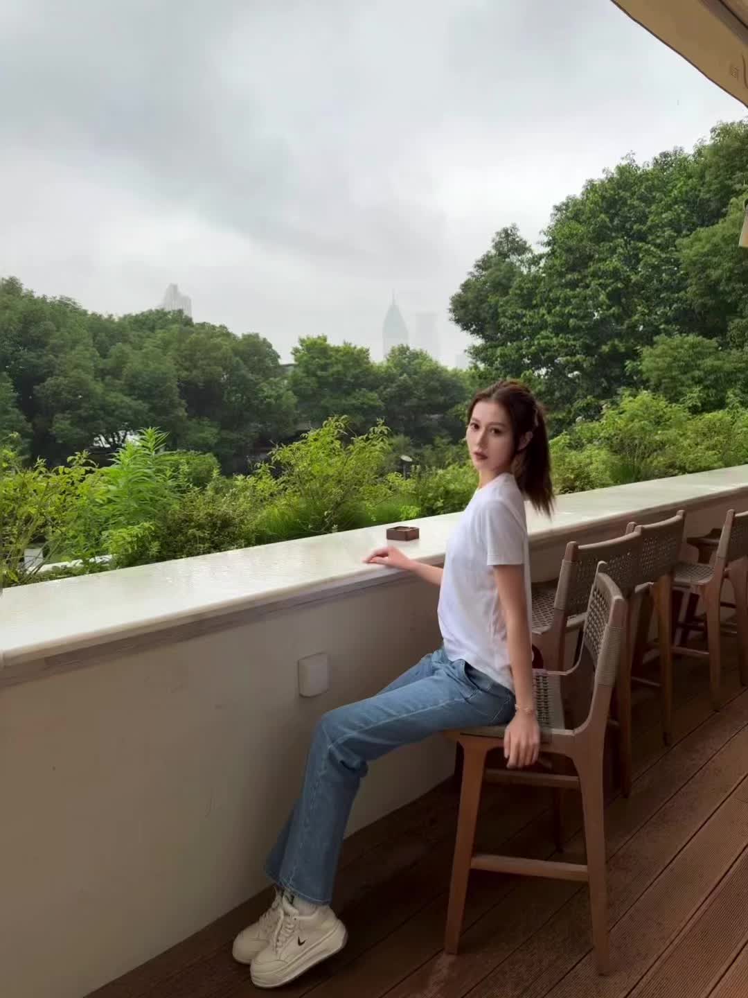 空山新雨后 天气晚来秋