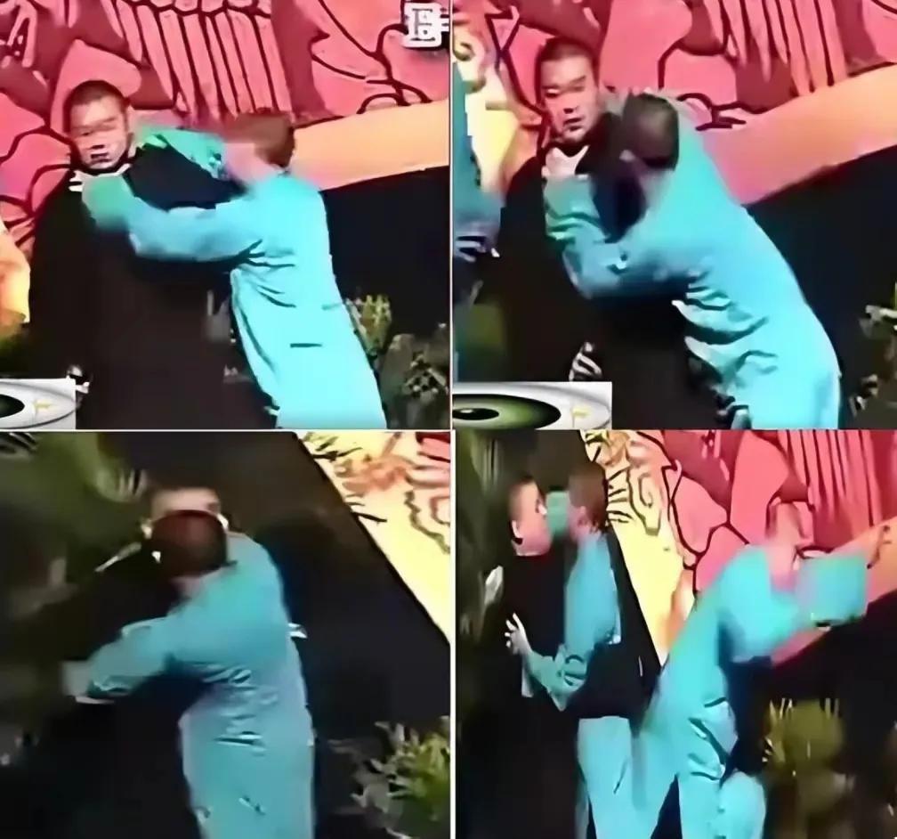 2009年，德云社河南商演，快散场时，曹云金突然从背后死死勒住岳云鹏的脖子，将他