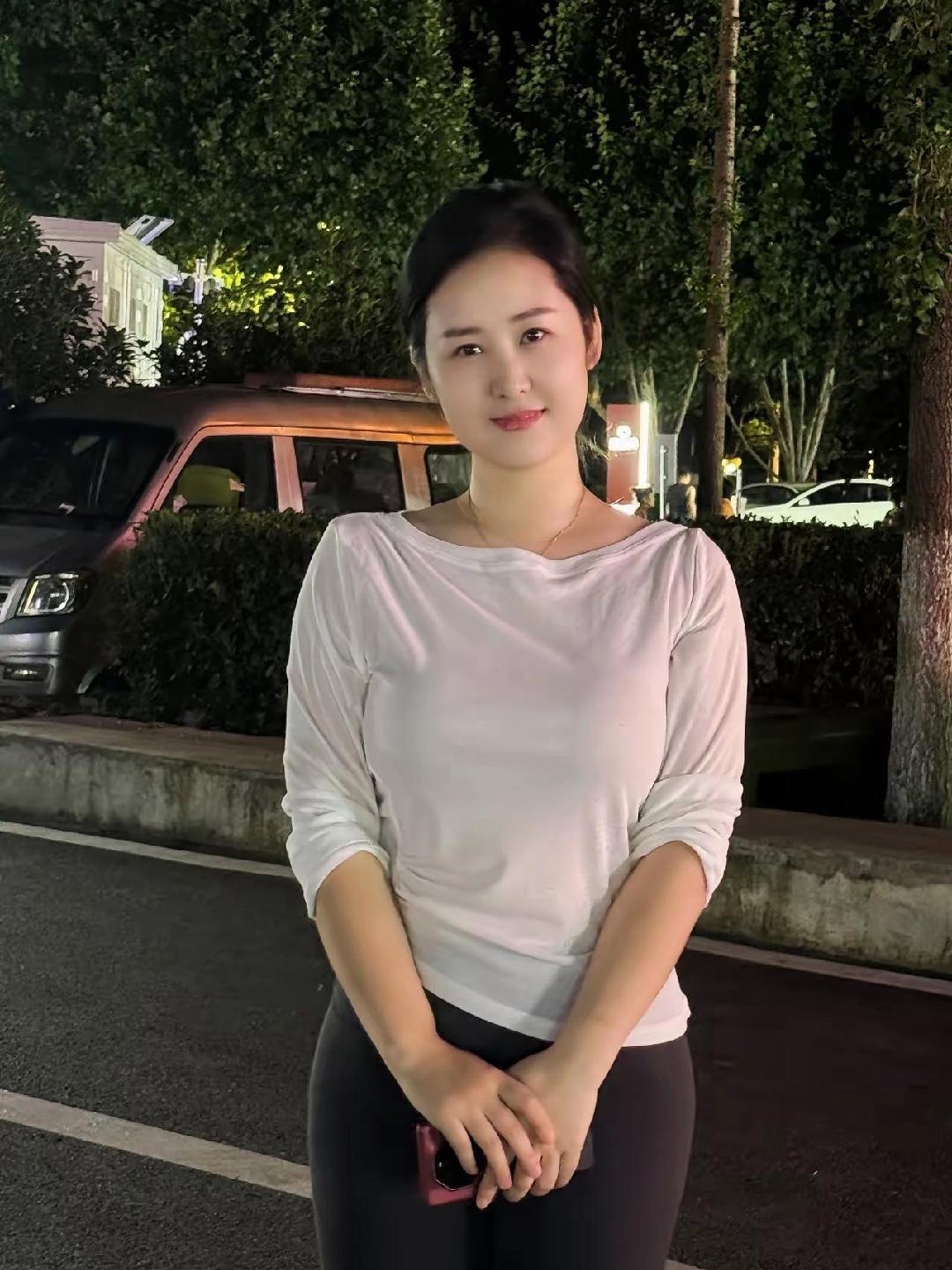 不赶时间，只享受当下，孤单