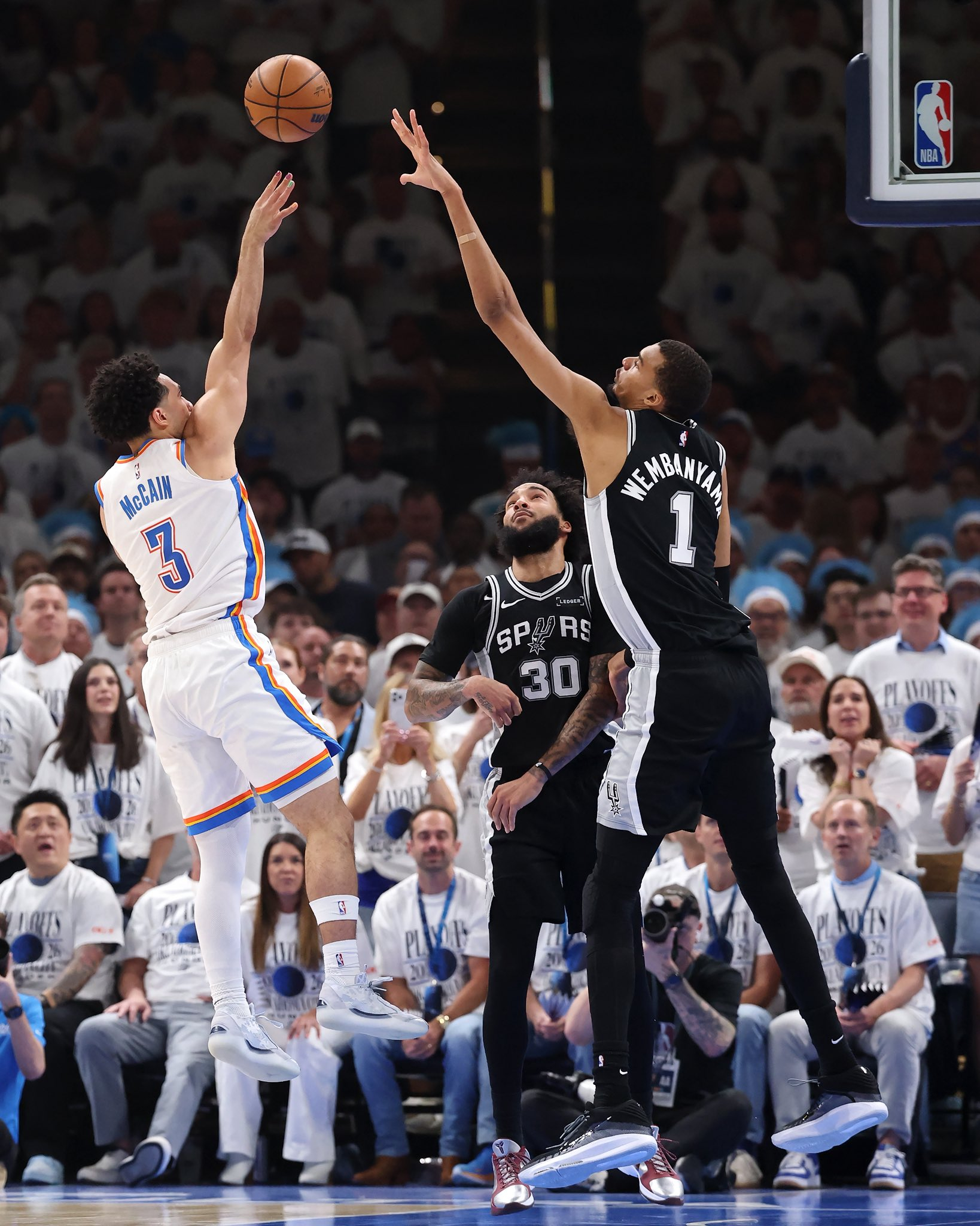 这对比效果图，我擦嘞。马刺vs雷霆NBA