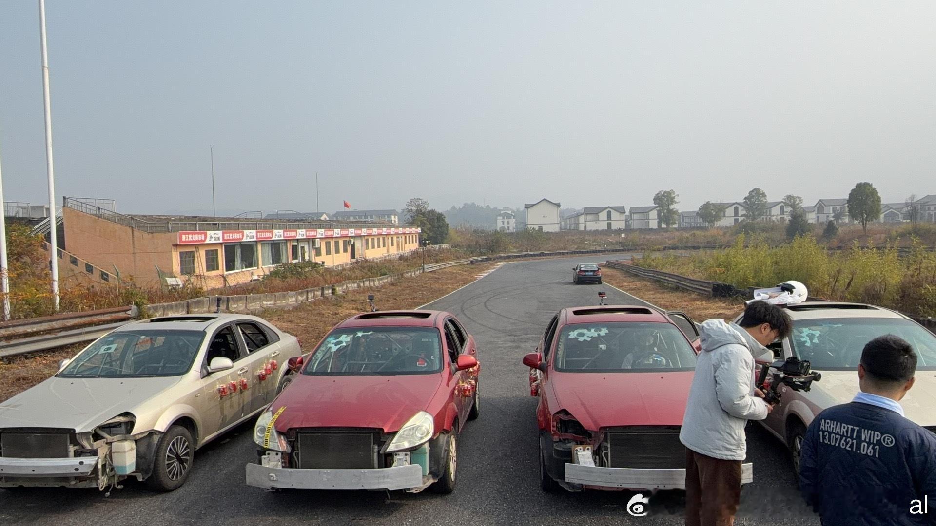 前段时间拍的一个整活类节目！明天要上正片啦！！ 