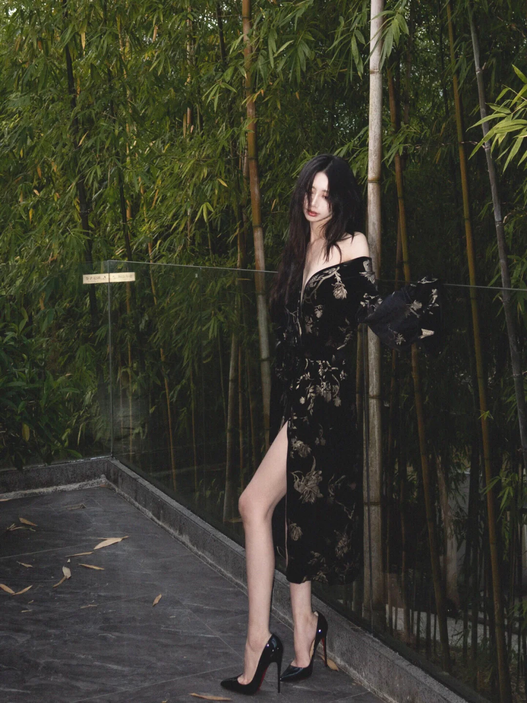 发给你们看的新中式女鬼风