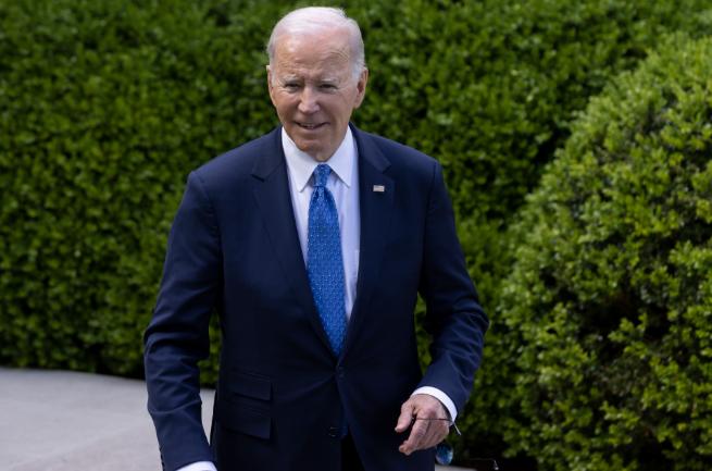 不管中美关系如何，基本上近些年每一位美国总统在任期内都要访华，有一个人打破了这个