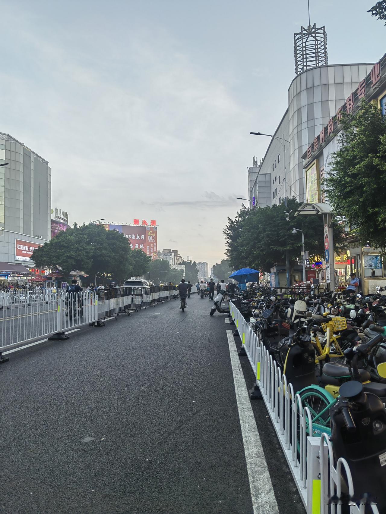 广州中大这两天是怎么了？我一姐妹在距离中大1公里多的地方上班，都能闻到一股烧焦的